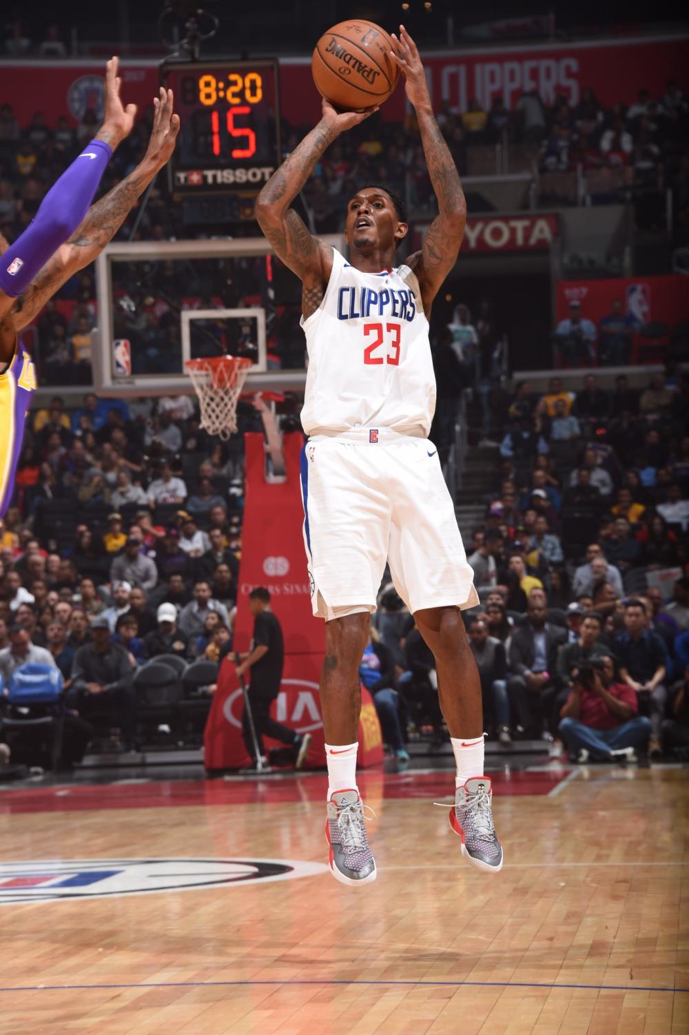 每场比赛都 每场比赛都