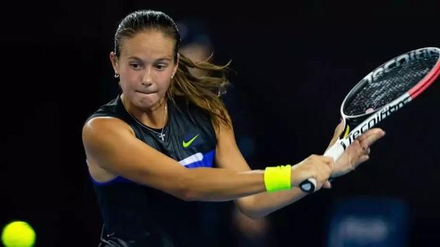 及足球生涯 及足球生涯