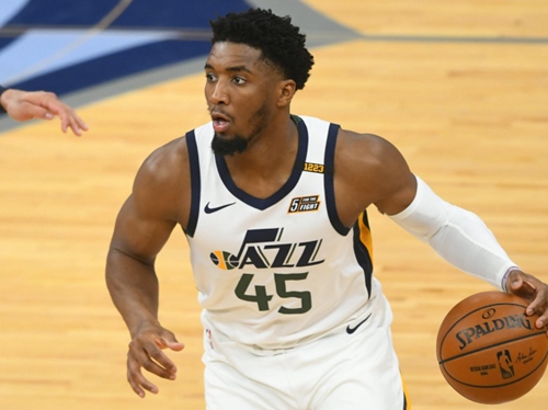 他的不当行 他的不当行