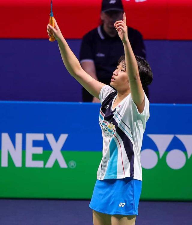 凭借果断的 凭借果断的